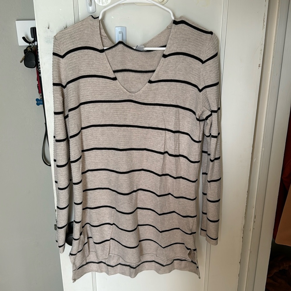 Old navy sweater